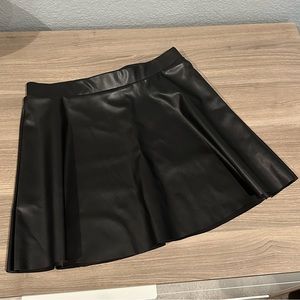 NWOT faux leather mini skirt